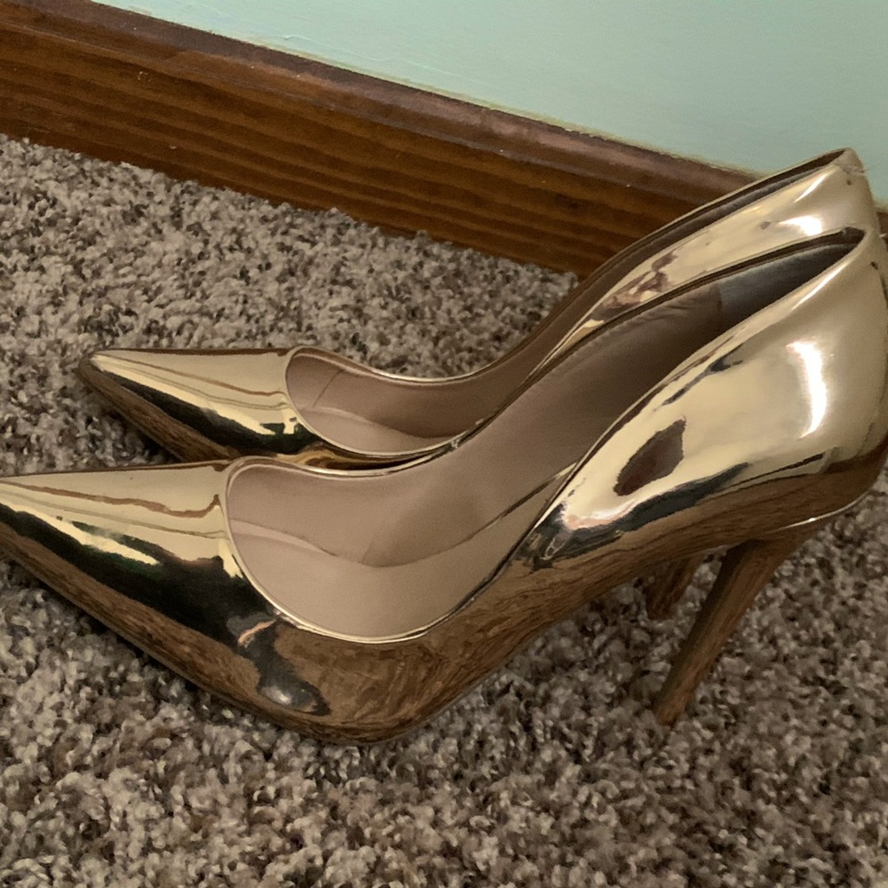 Rose gold pumps